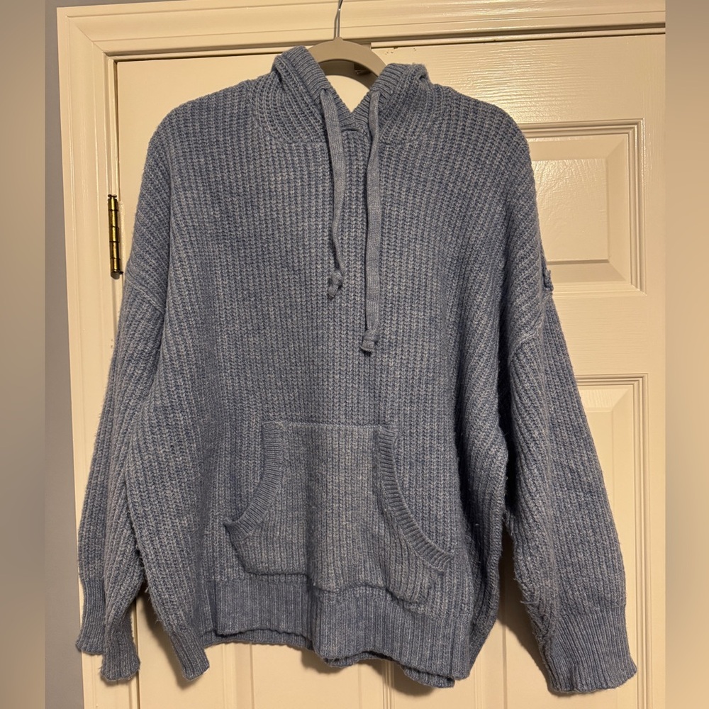 American eagle hooded sweater